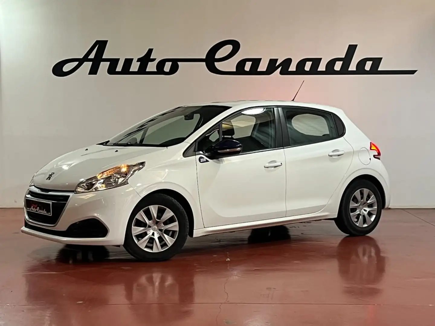 Peugeot 208 5P LIKE 1.2L PureTech 50KW (68CV) Bianco - 1