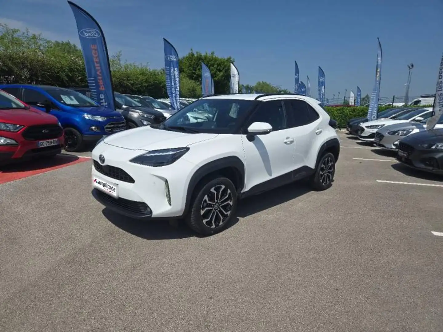 Toyota Yaris Cross 116h Design MY22 Blanc - 1