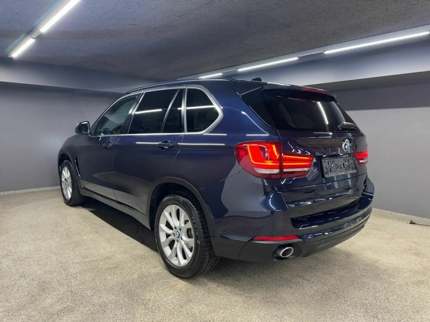 BMW X5 xDrive30d Bleu - 2