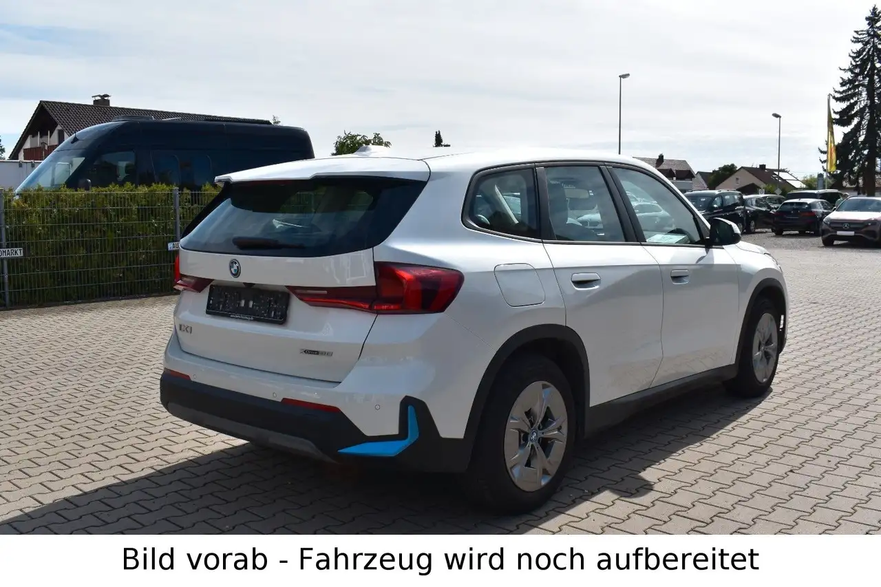BMW iX1 30 xDrive Navi AHK LED Parkassistent, миниатюра 7