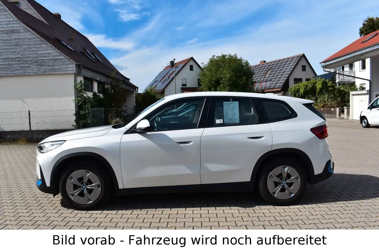 BMW iX1 30 xDrive Navi AHK LED Parkassistent, миниатюра 4