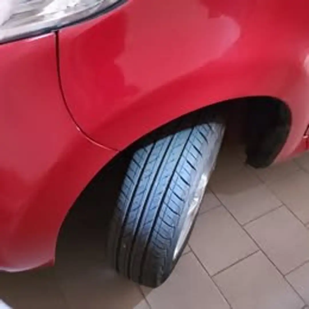 Citroen C1 1.0 5 porte modello City Rouge - 2
