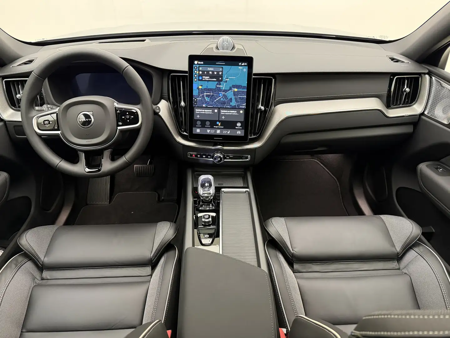 Volvo XC60 T8 455pk AWD Polestar Engineered / Bowers en Wilki Grau - 2