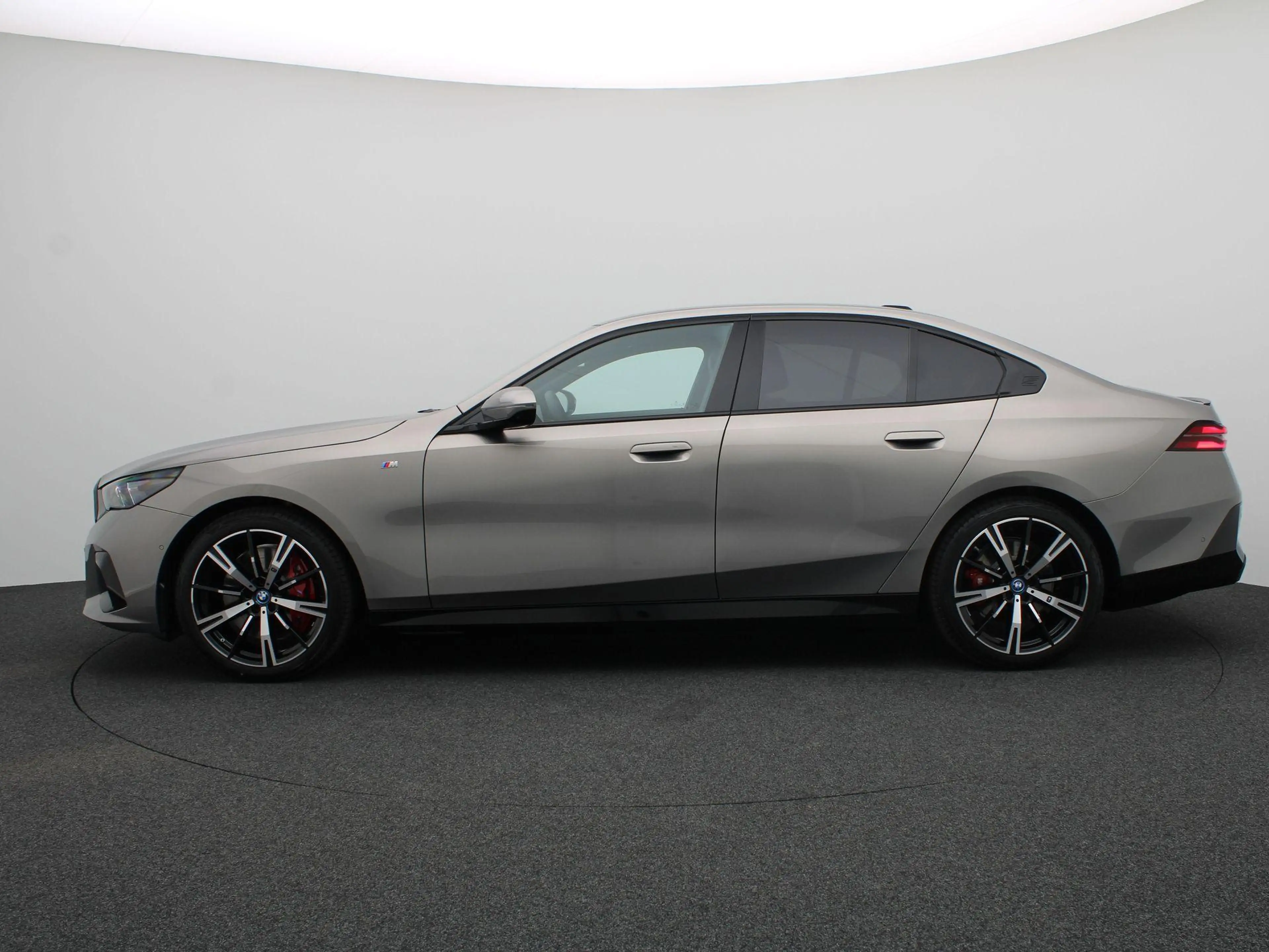 BMW i5 eDrive40 | M Sportpakket Pro | Panoramadak | Bower — photo 4