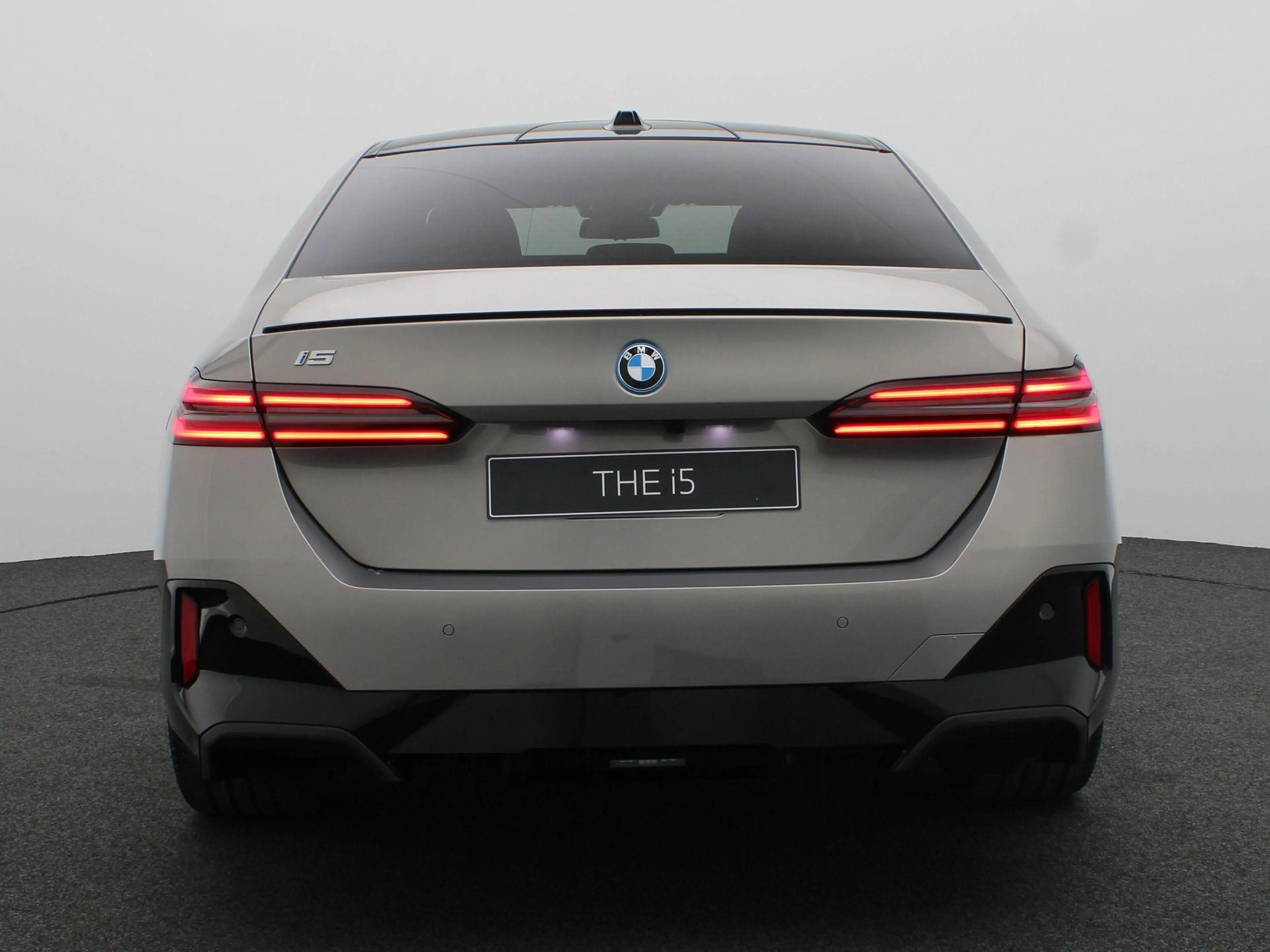 BMW i5 eDrive40 | M Sportpakket Pro | Panoramadak | Bower — photo 5