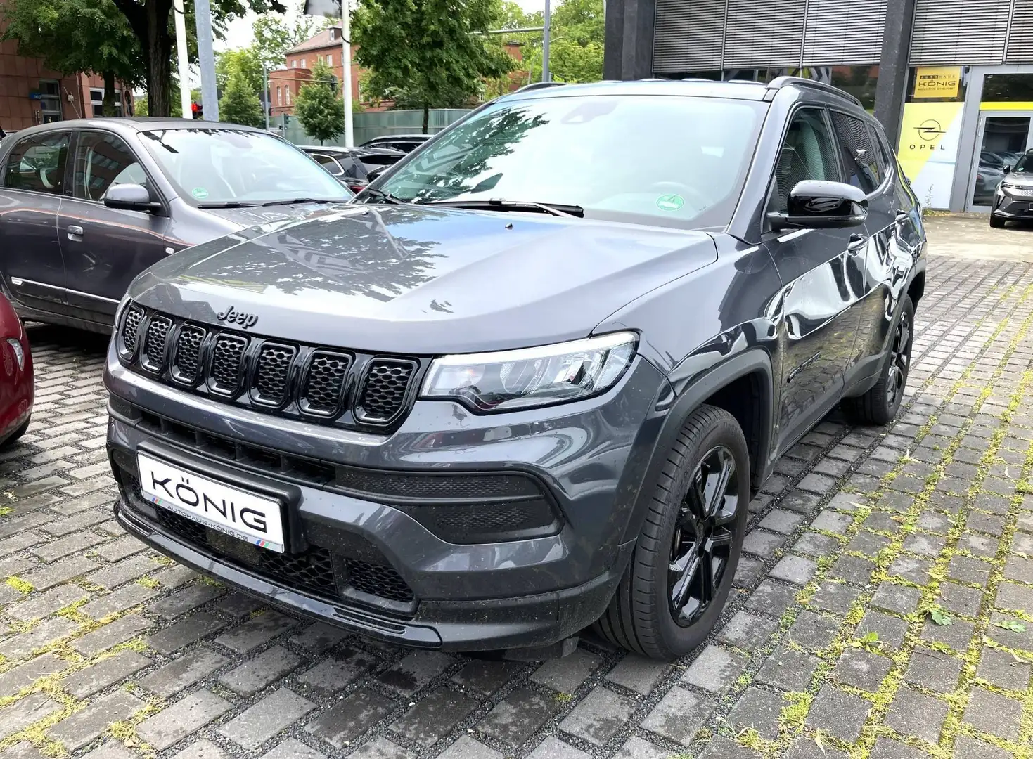Jeep Compass 1.5 Night Eagle *CarPlay*Kamera*LED* Grijs - 1