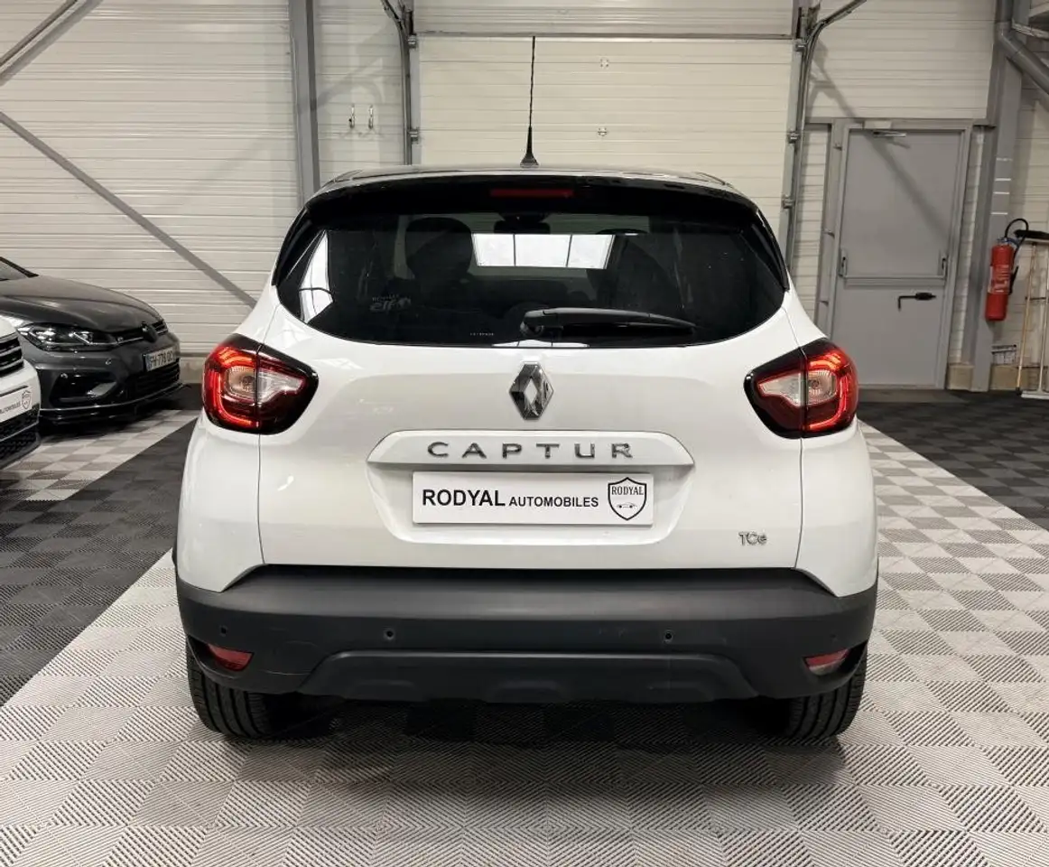 Renault Captur — photo 4