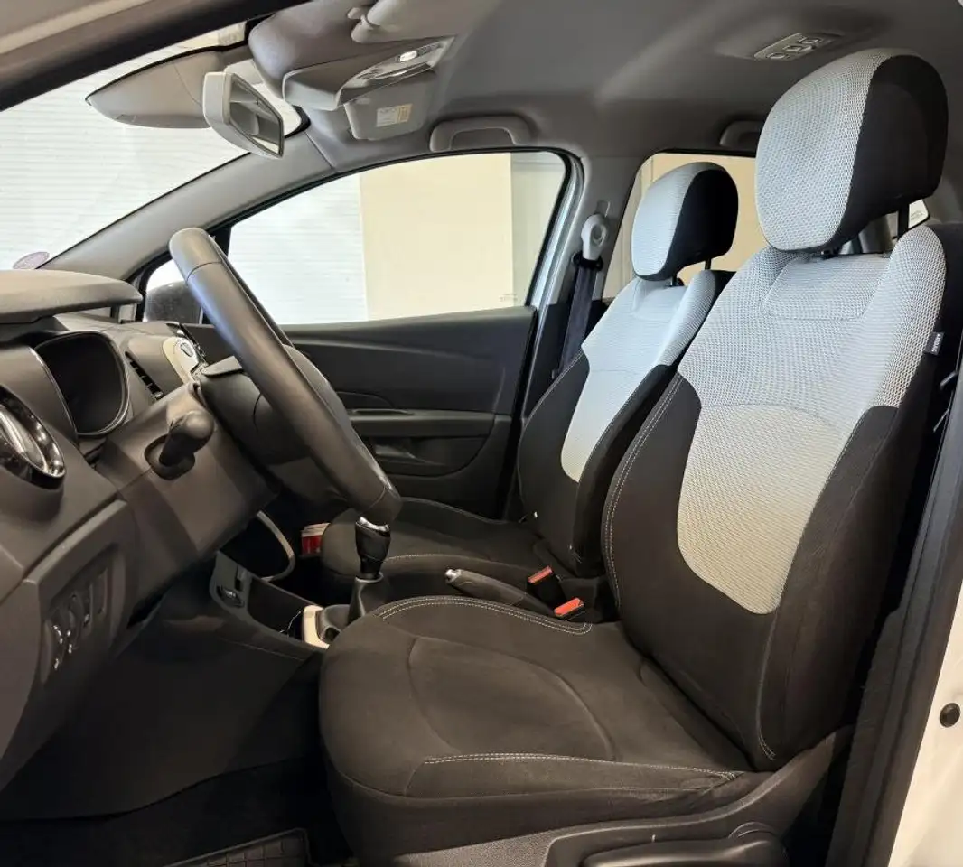 Renault Captur — photo 11