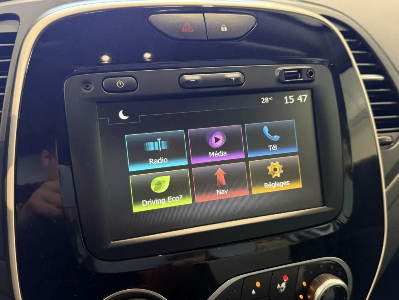 Renault Captur — photo 12