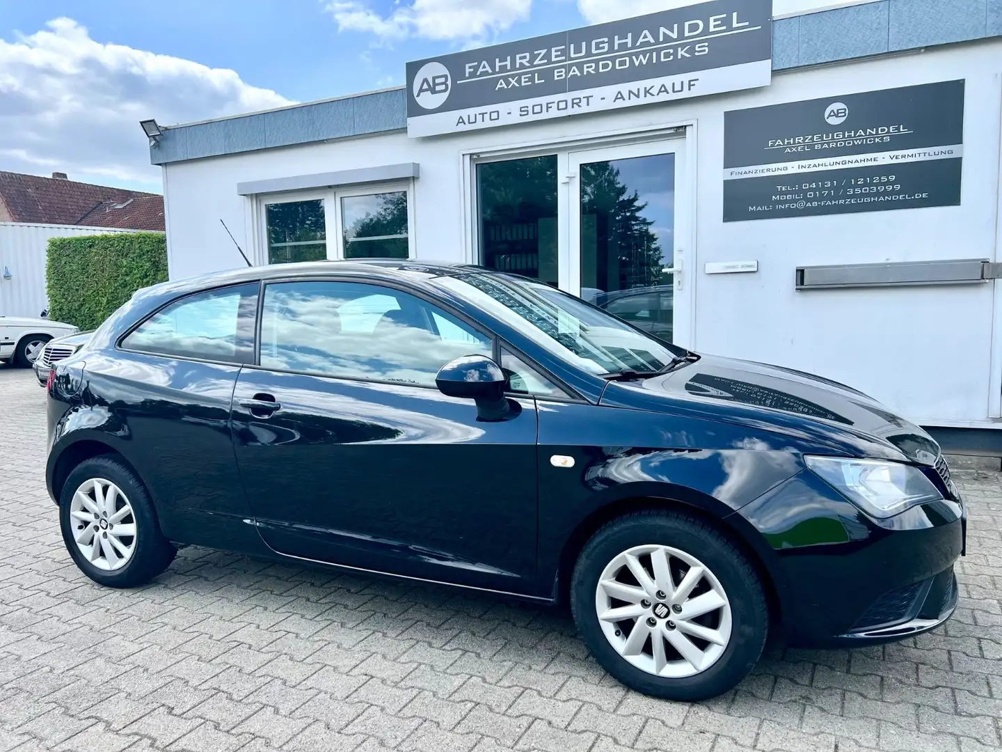 SEAT Ibiza SC 1.2 Style Salsa / Klima / Navi Zwart - 1
