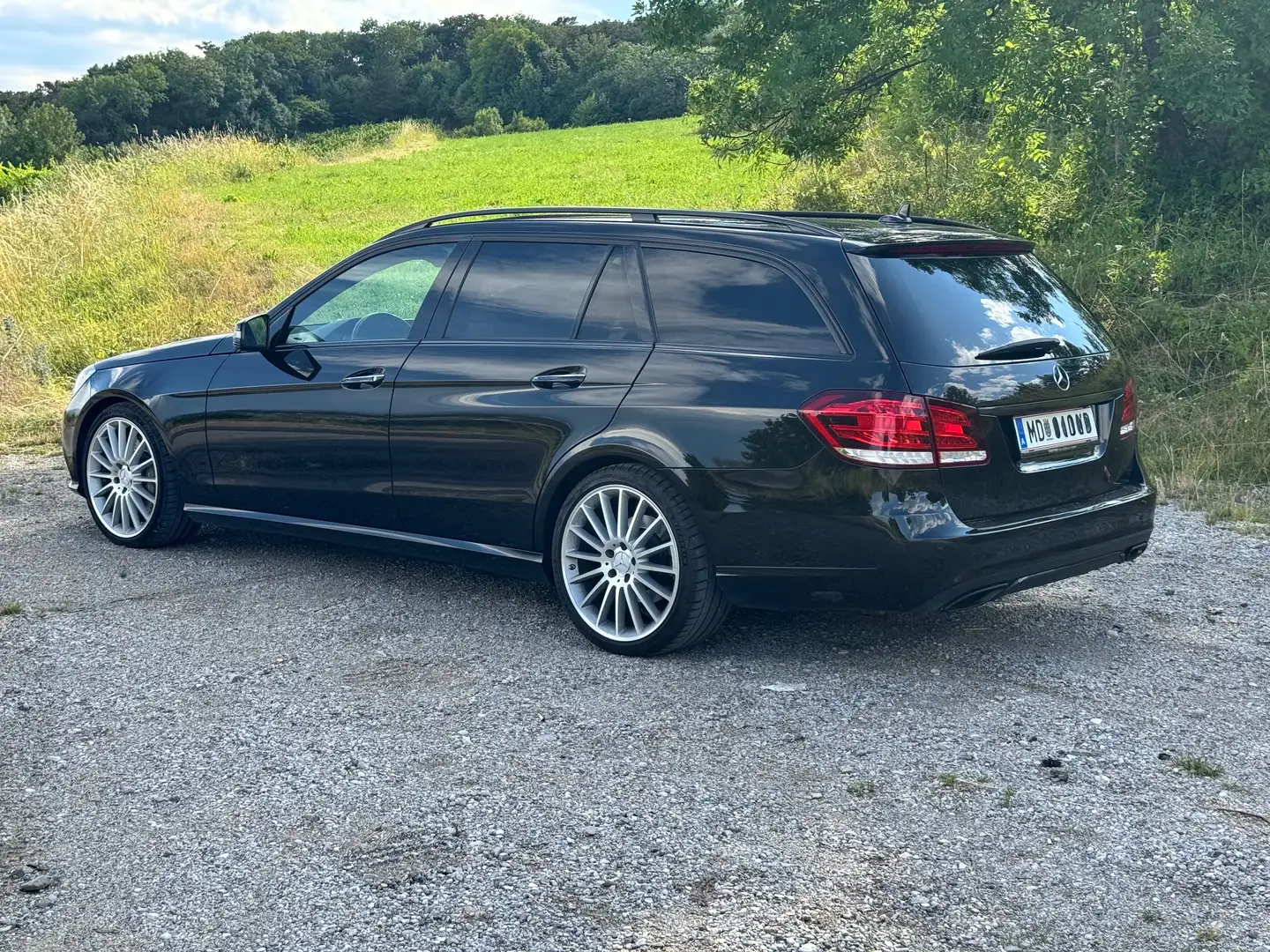 Mercedes-Benz E 350 E 350 T BlueTEC 4MATIC A-Edition Plus Avantgarde Schwarz - 2