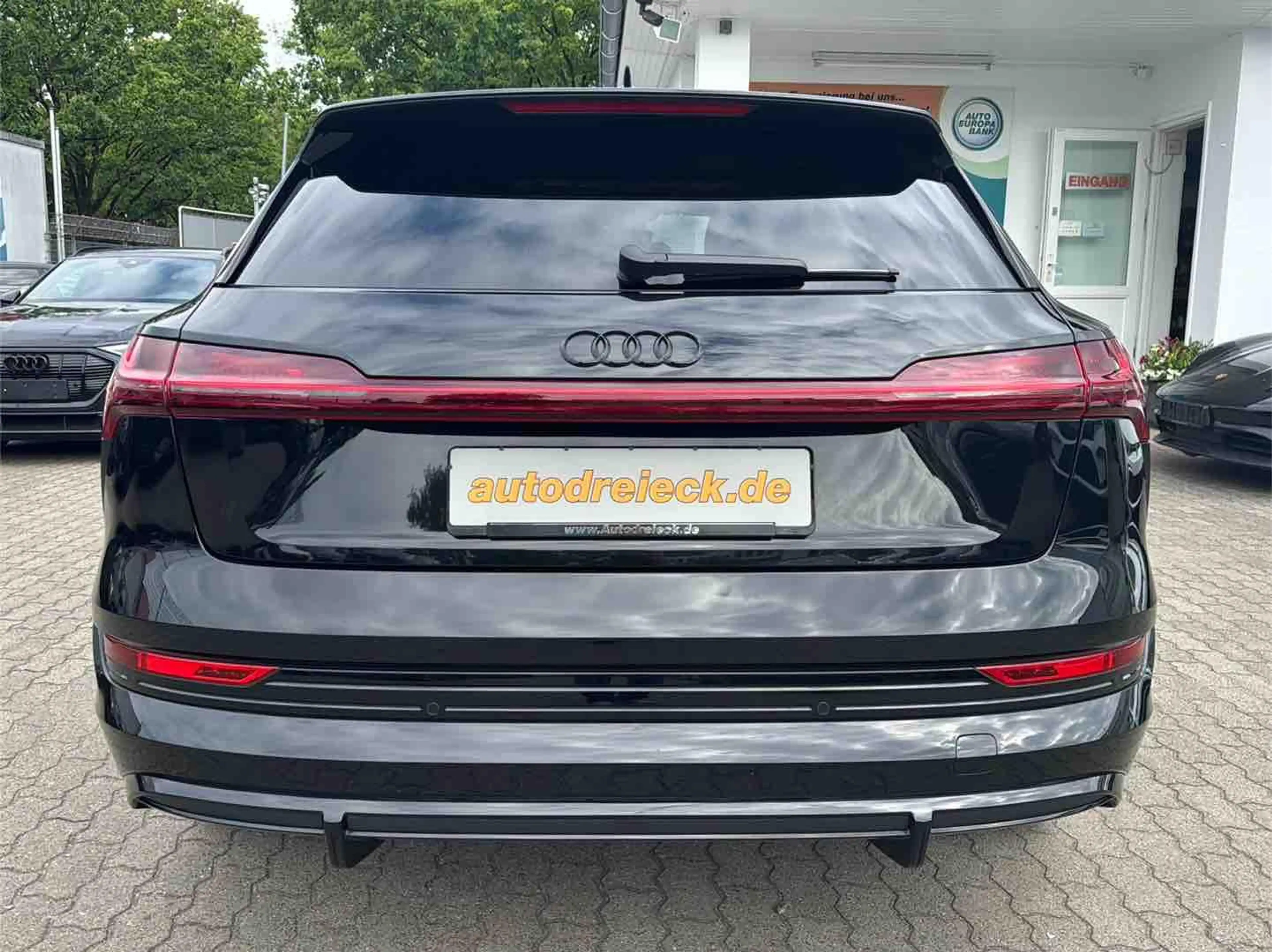 Audi e-tron 55 2x S line BLACK EDITION PANO 21Z SHZ — photo 8