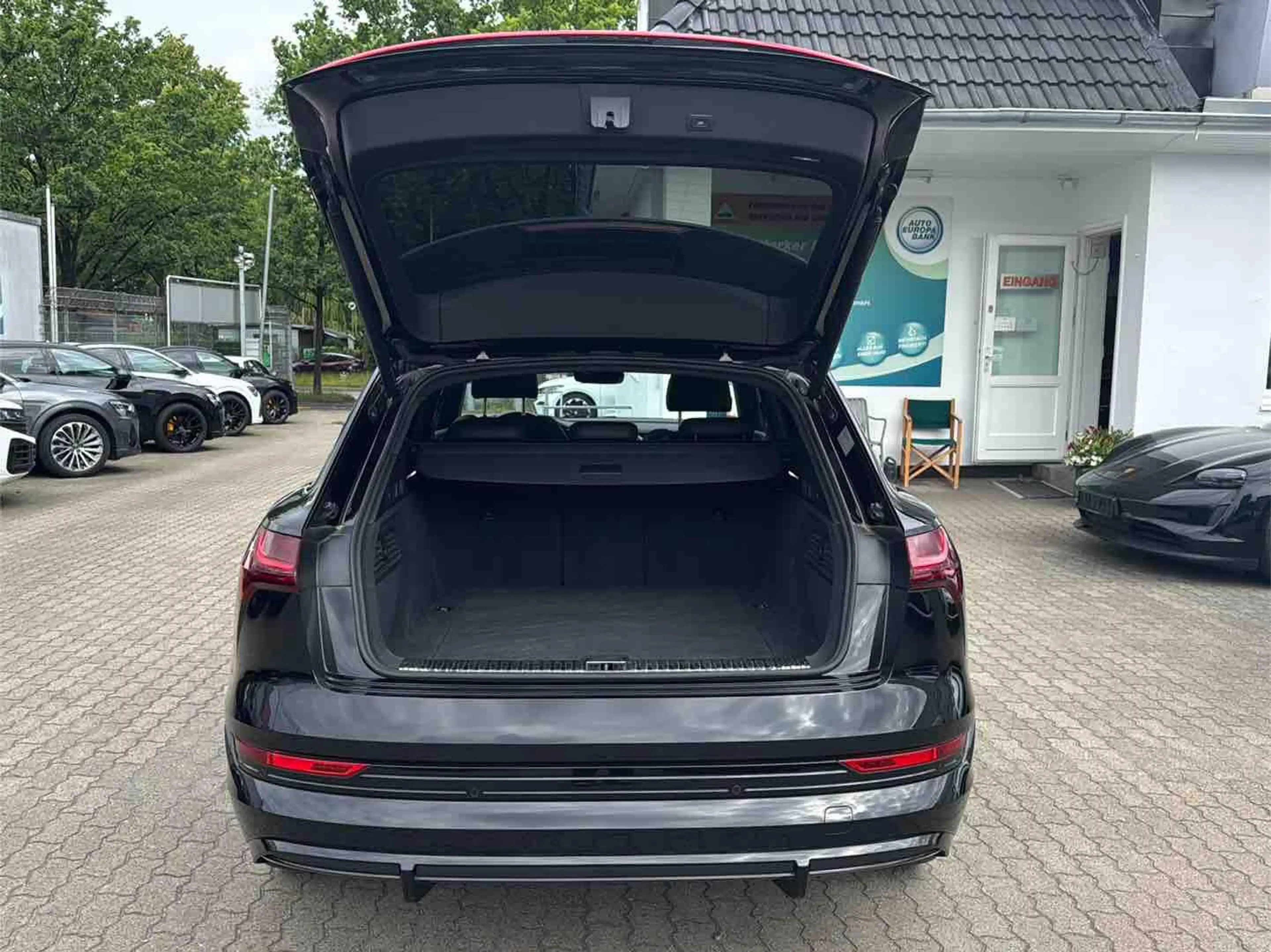 Audi e-tron 55 2x S line BLACK EDITION PANO 21Z SHZ — photo 9