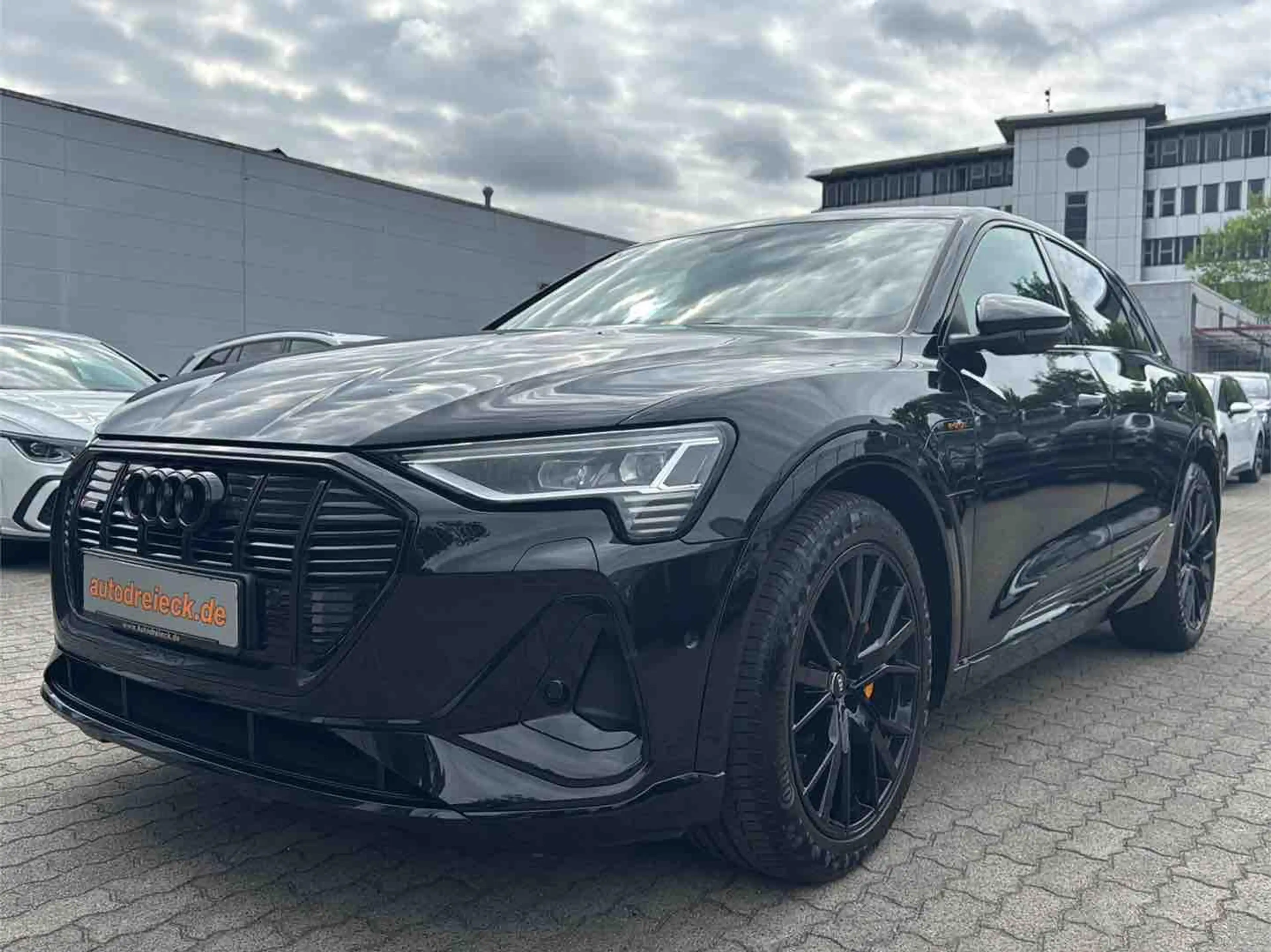 Audi e-tron 55 2x S line BLACK EDITION PANO 21Z SHZ