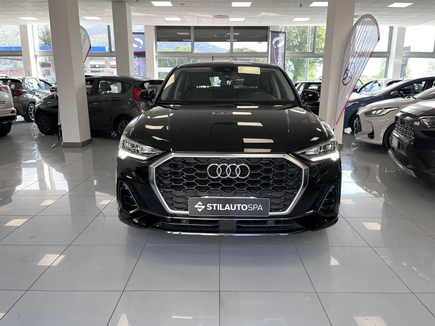 Audi Q3 SPB 35 TDI S tronic Business Plus Nero - 2