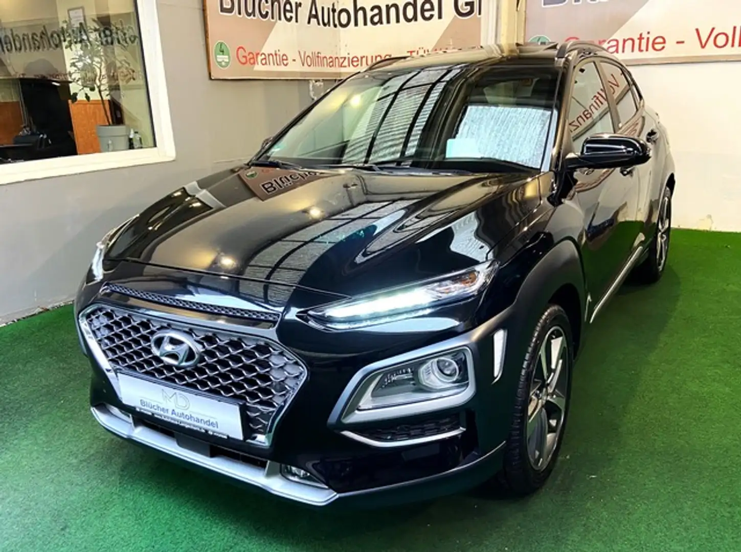 Hyundai KONA Kona Premium Sonderedition Automatik Nur 11000K Nu Schwarz - 1
