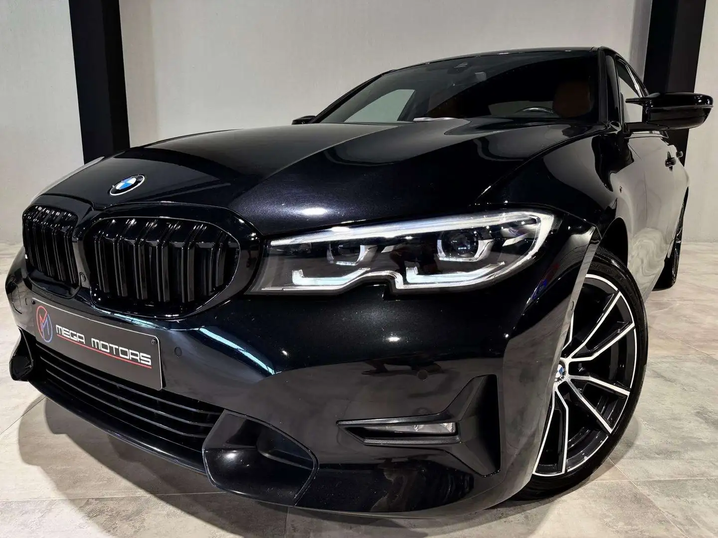 BMW 320 dAS 163CV B.AUTO+F1 SiEGES M\ COGNAC COCKPiT HiFi+ Noir - 1