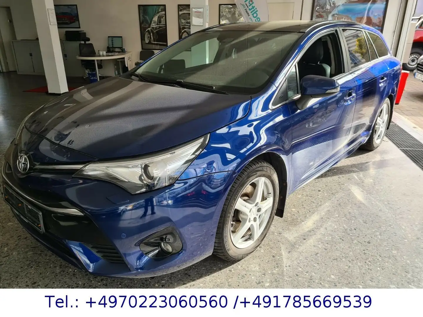 Toyota Avensis Executive /Navigation/Leder/Pano/Voll!/ Blauw - 1