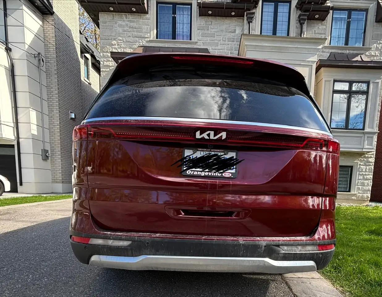 Kia Carnival снимка Kia Carnival