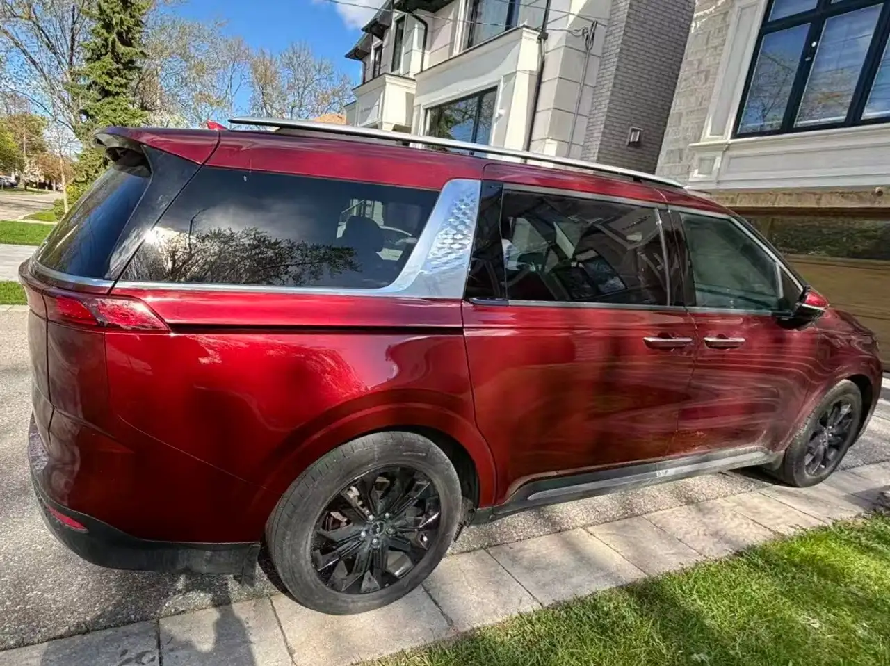 Kia Carnival снимка Kia Carnival