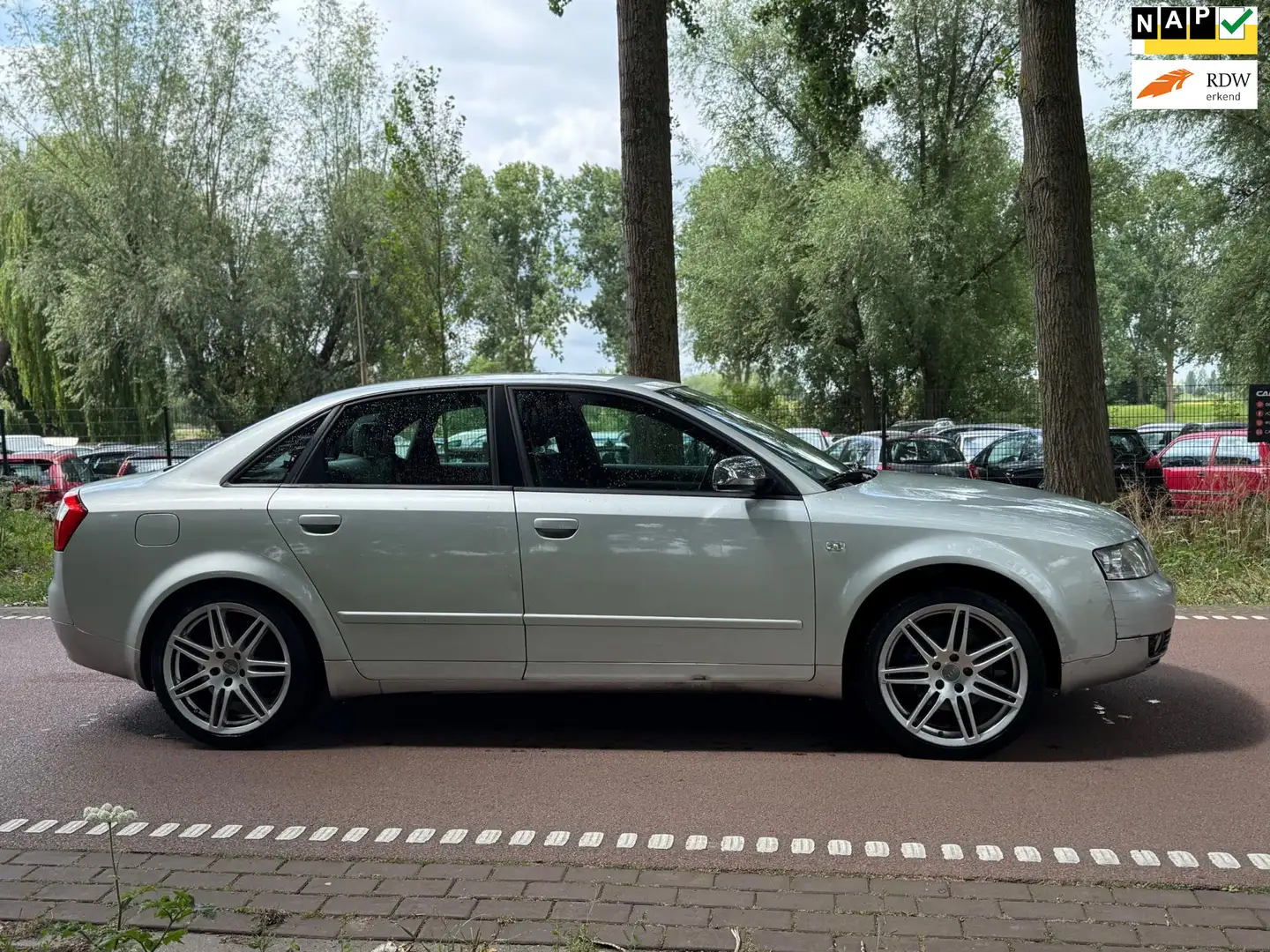 Audi A4 Limousine 1.8 Turbo quattro Pro Line AUTOMAAT!AIRC Grijs - 1