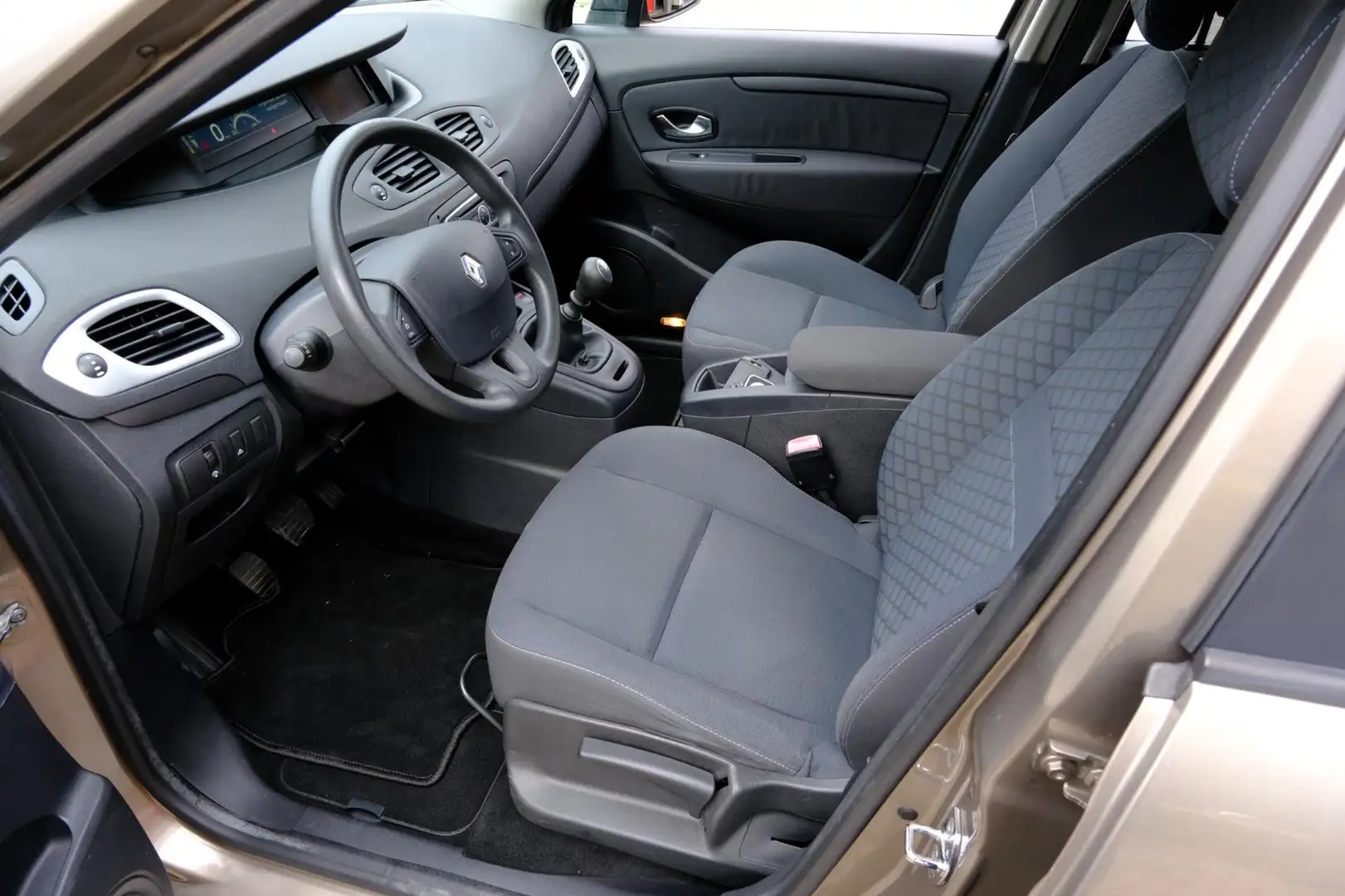 Renault Grand Scenic 1.6 Expression Xenon|Navi|Cruise|Clima|Trekhaak Beige - 2