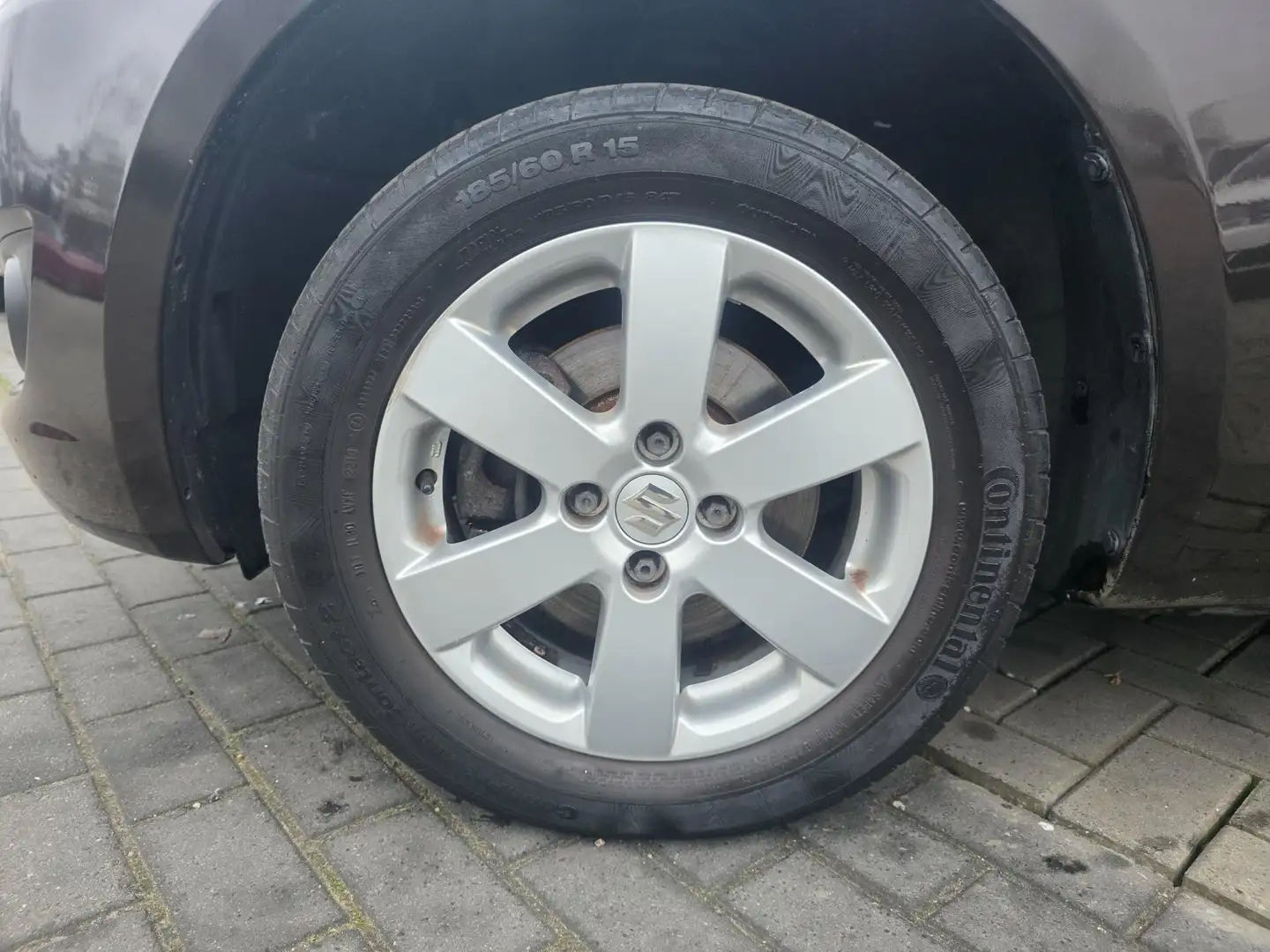 Suzuki Swift 1.2 Bandit EASSS | Met o.a airco, elektrische rame Noir - 2