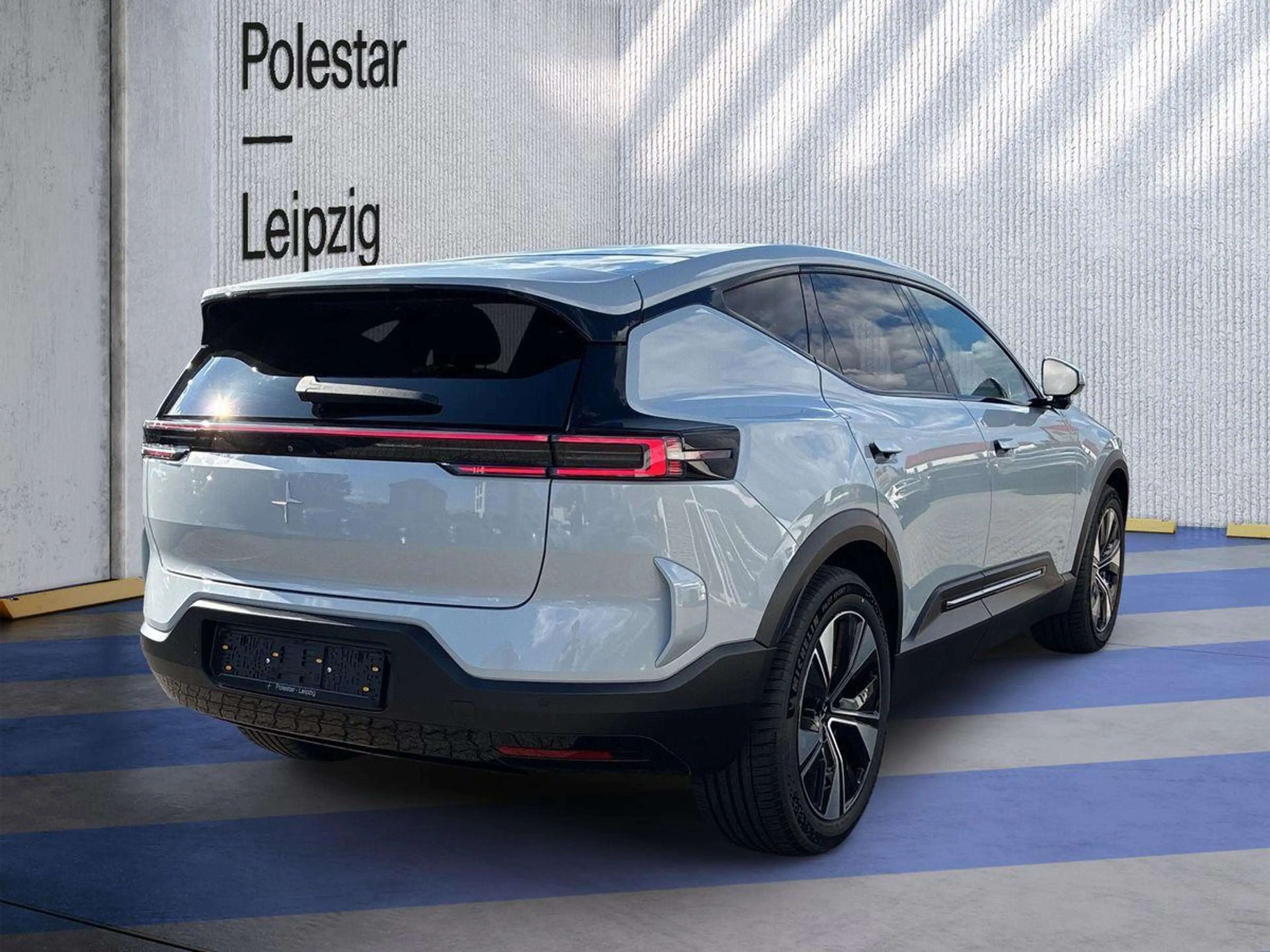 Polestar 3 360 kW Long Range Dual 360° B&W HUD 0,25% — photo 5