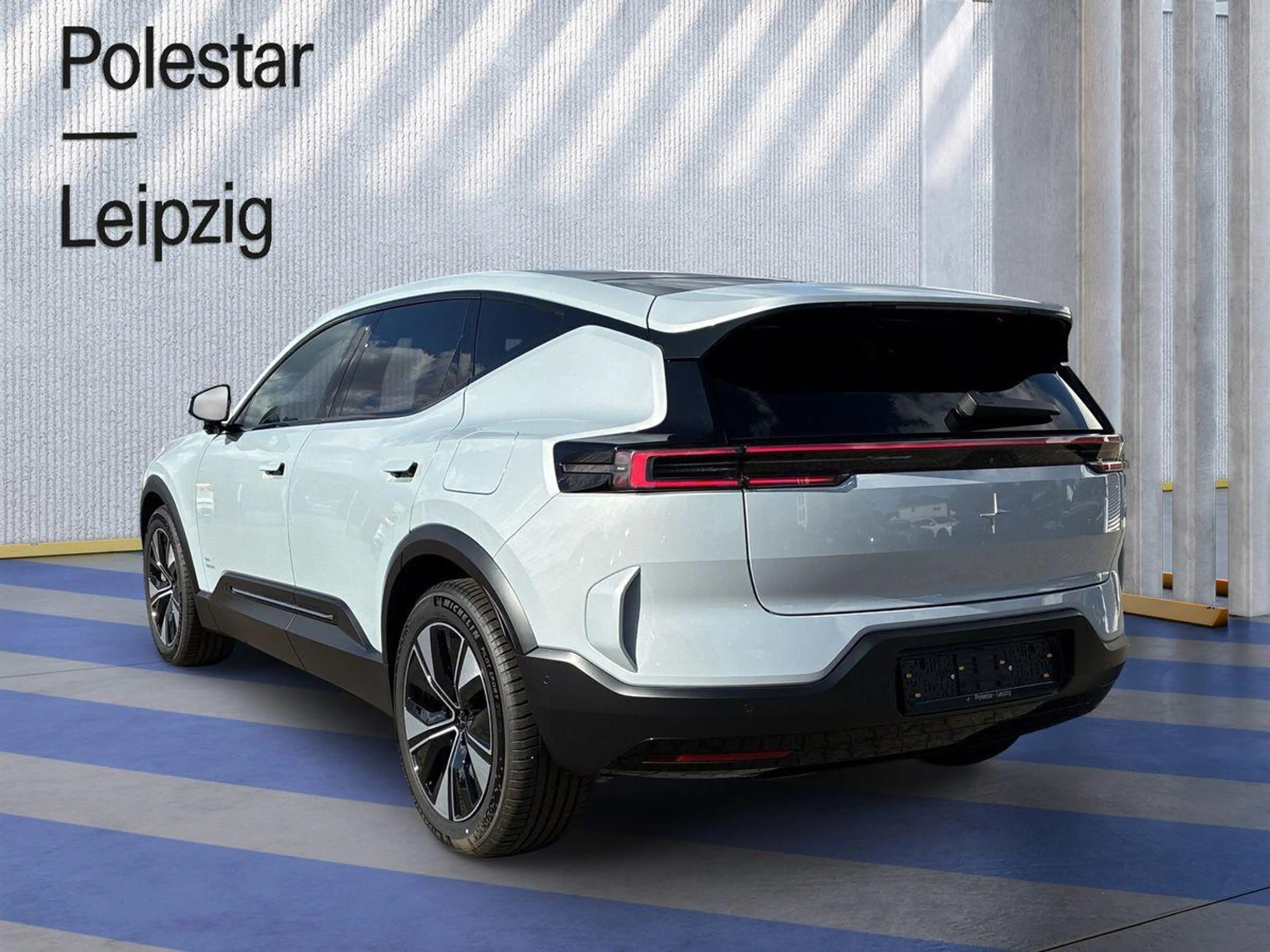 Polestar 3 360 kW Long Range Dual 360° B&W HUD 0,25% — photo 3