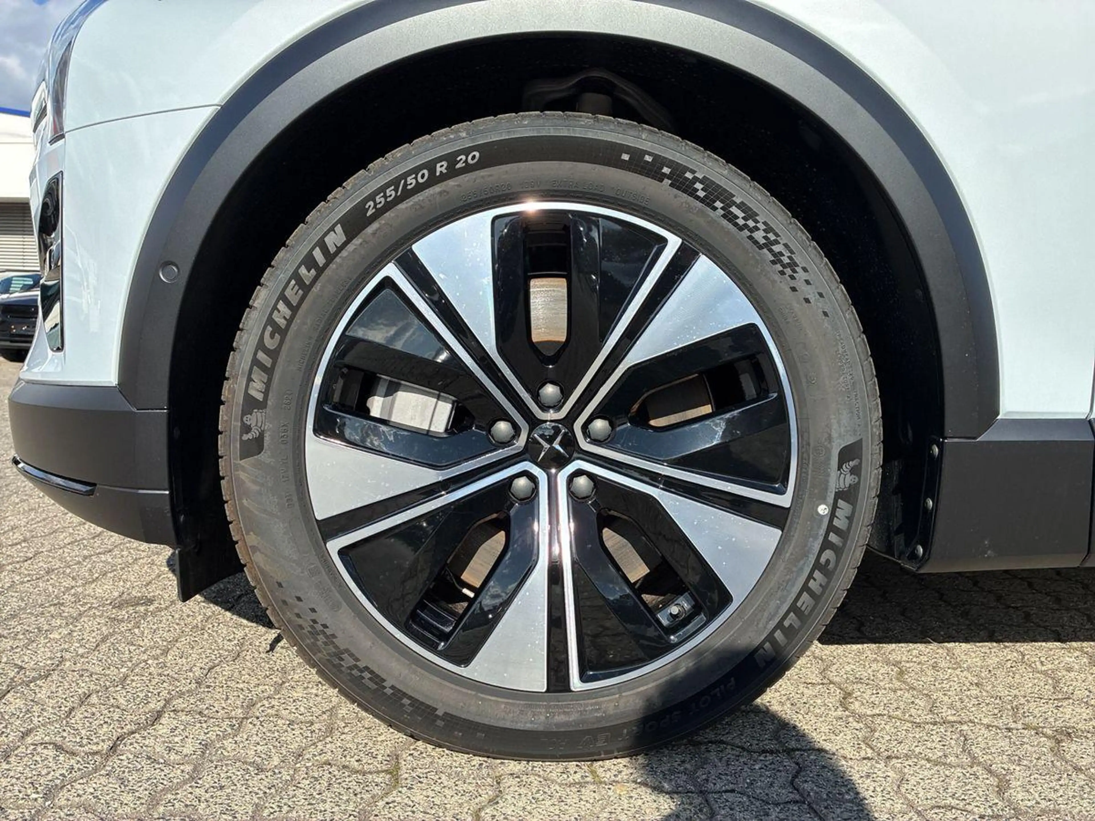 Polestar 3 360 kW Long Range Dual 360° B&W HUD 0,25% — photo 9