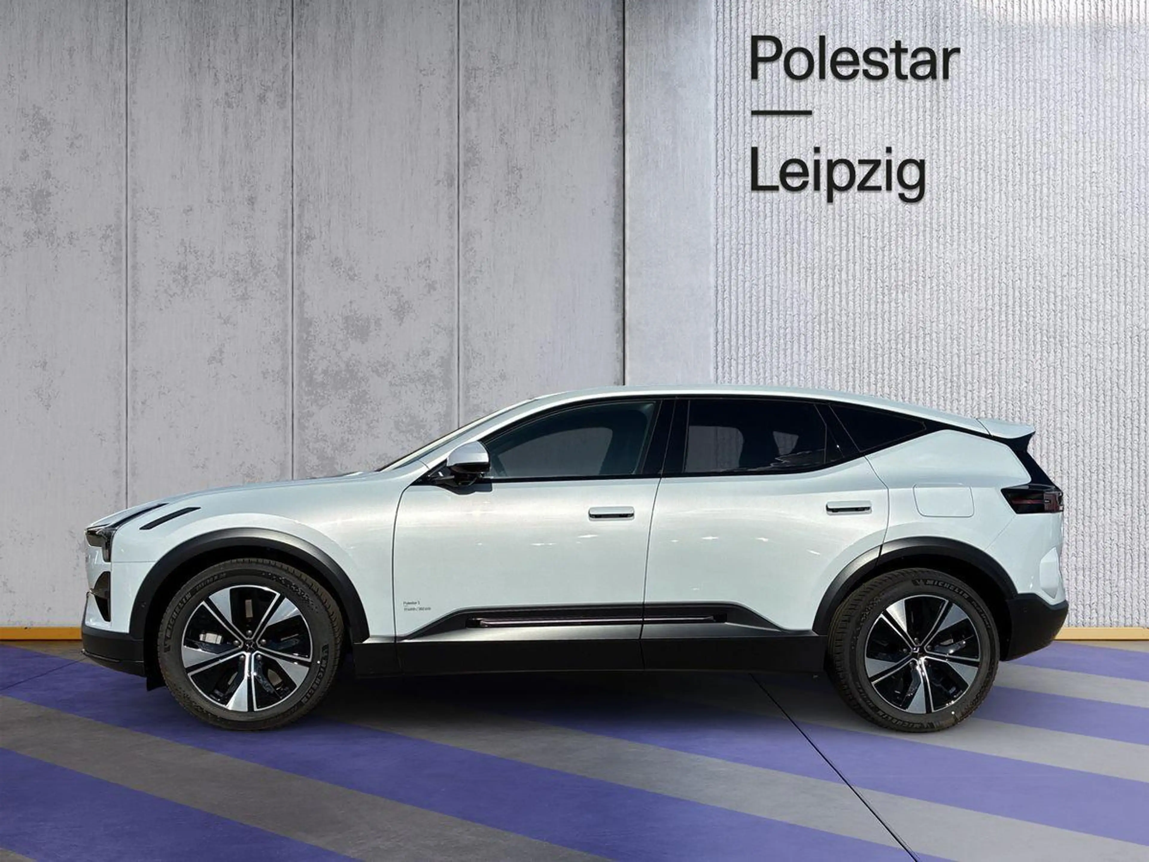 Polestar 3 360 kW Long Range Dual 360° B&W HUD 0,25% — photo 2
