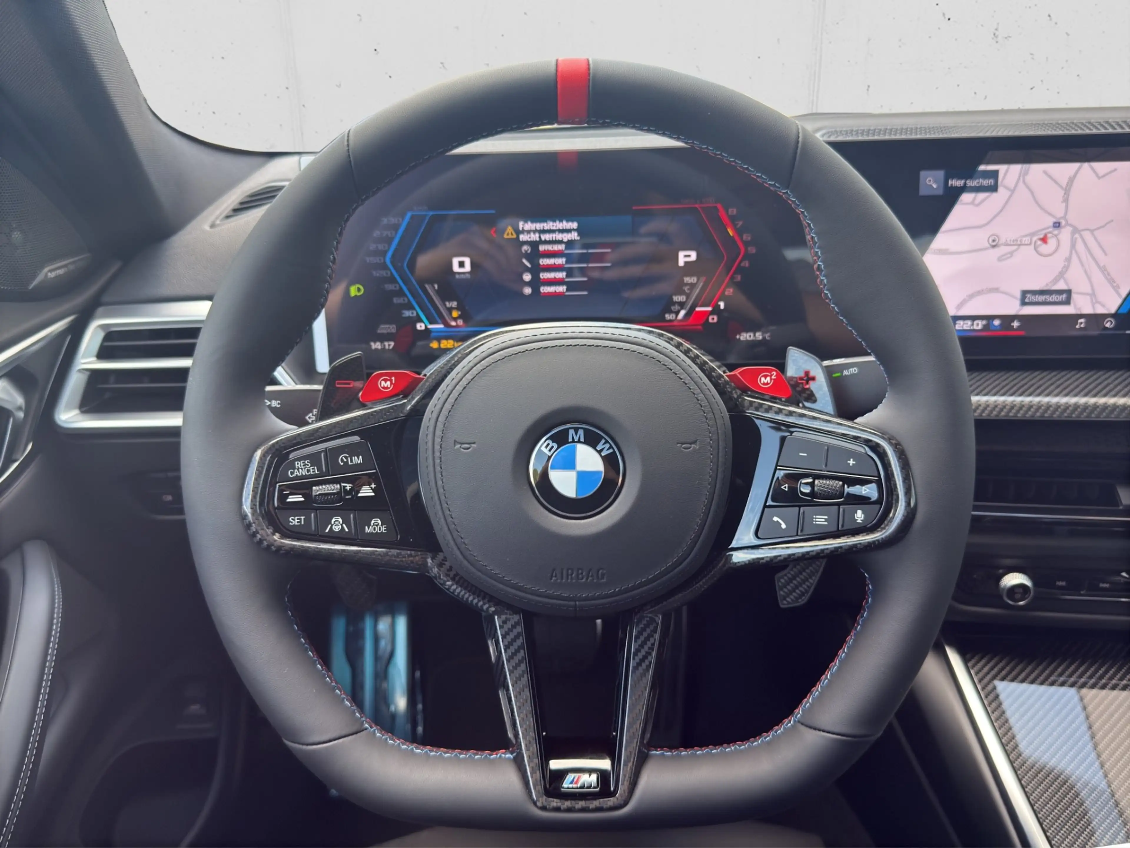 BMW M4 Competition M Coupe xDrive — photo 12