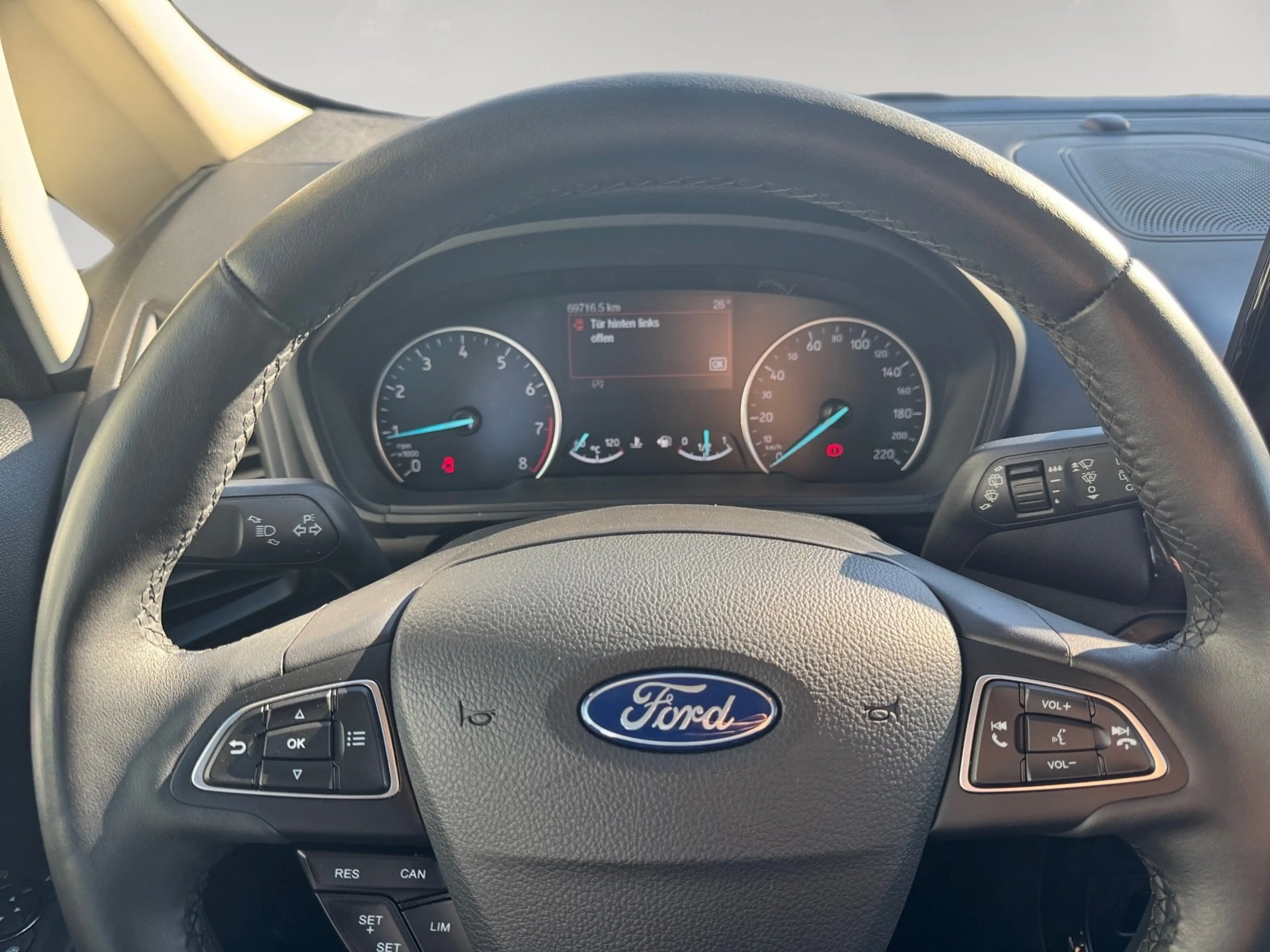 Ford EcoSport 1.0 Titanium Navi+SHZ+Kam.+KlimaA+LM — photo 8