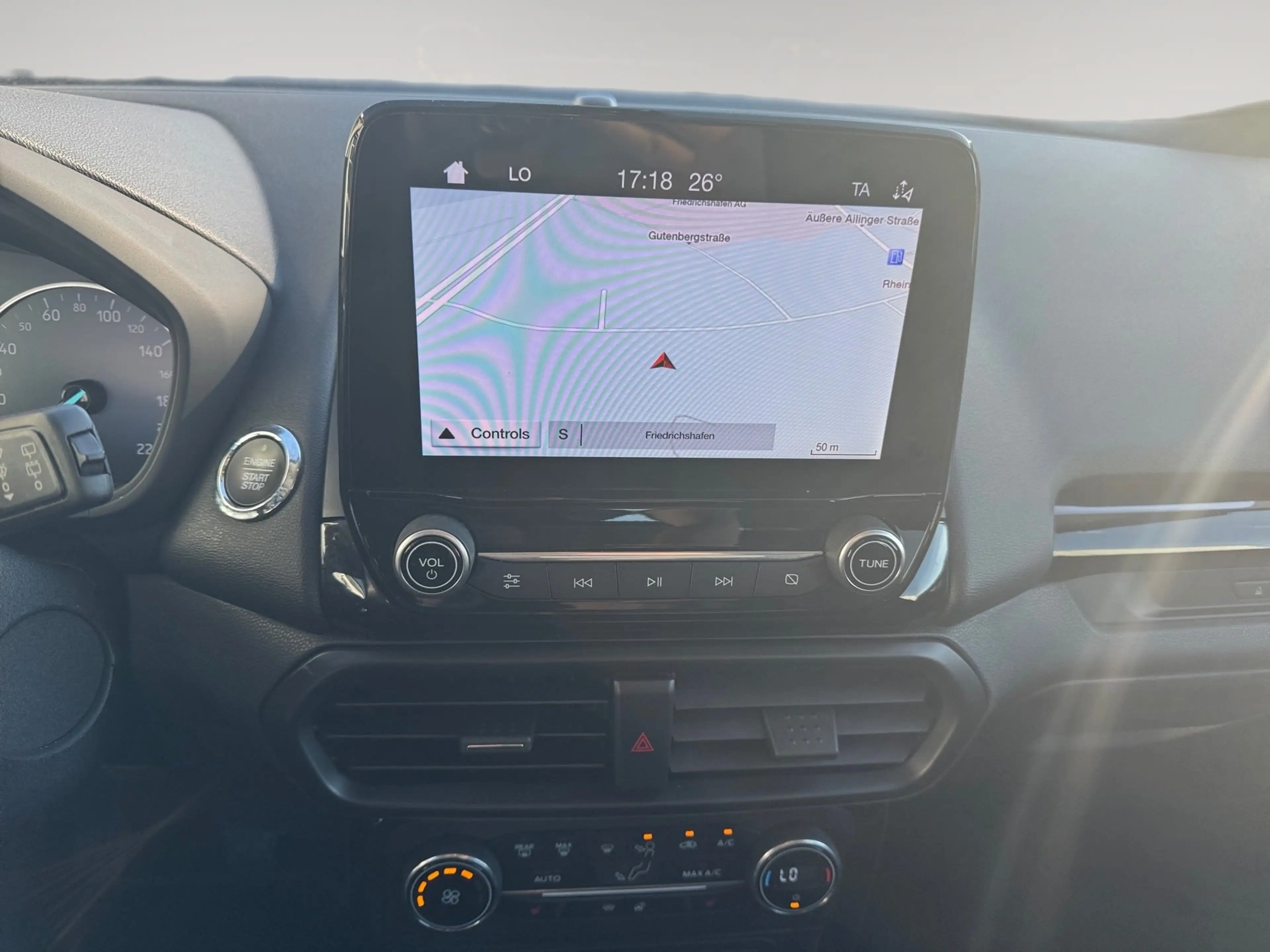 Ford EcoSport 1.0 Titanium Navi+SHZ+Kam.+KlimaA+LM — photo 9