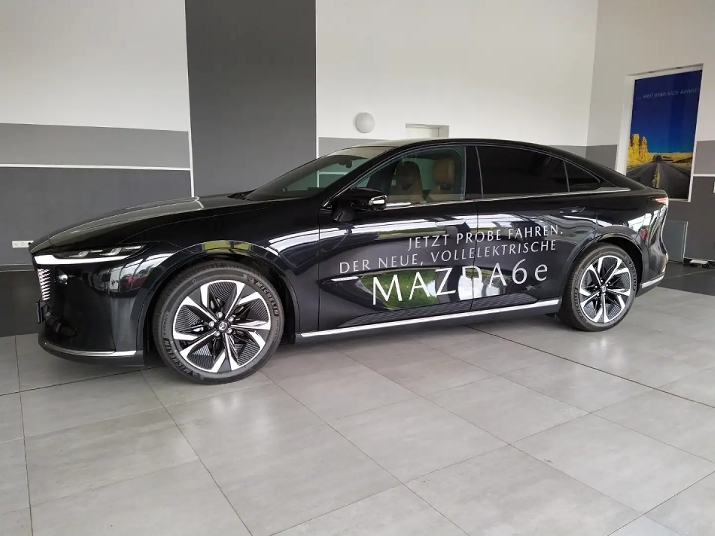 Mazda 6e 5HB EV 258ps 1AT RWD Takumi Plus Schwarz - 2