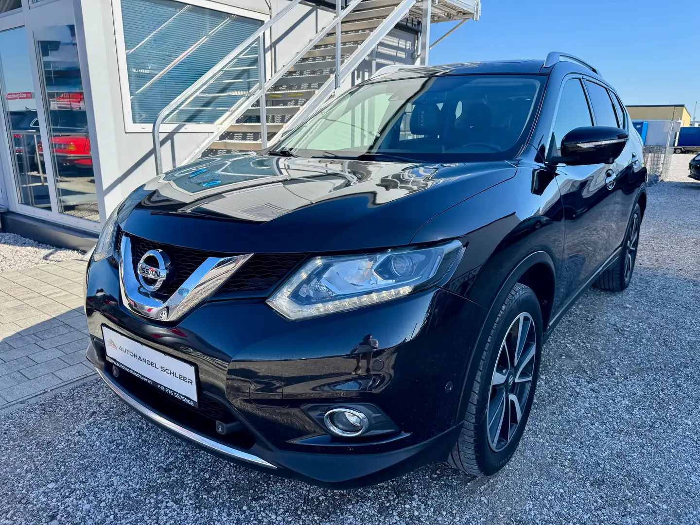 Nissan X-Trail Tekna 4x4 Schwarz - 1