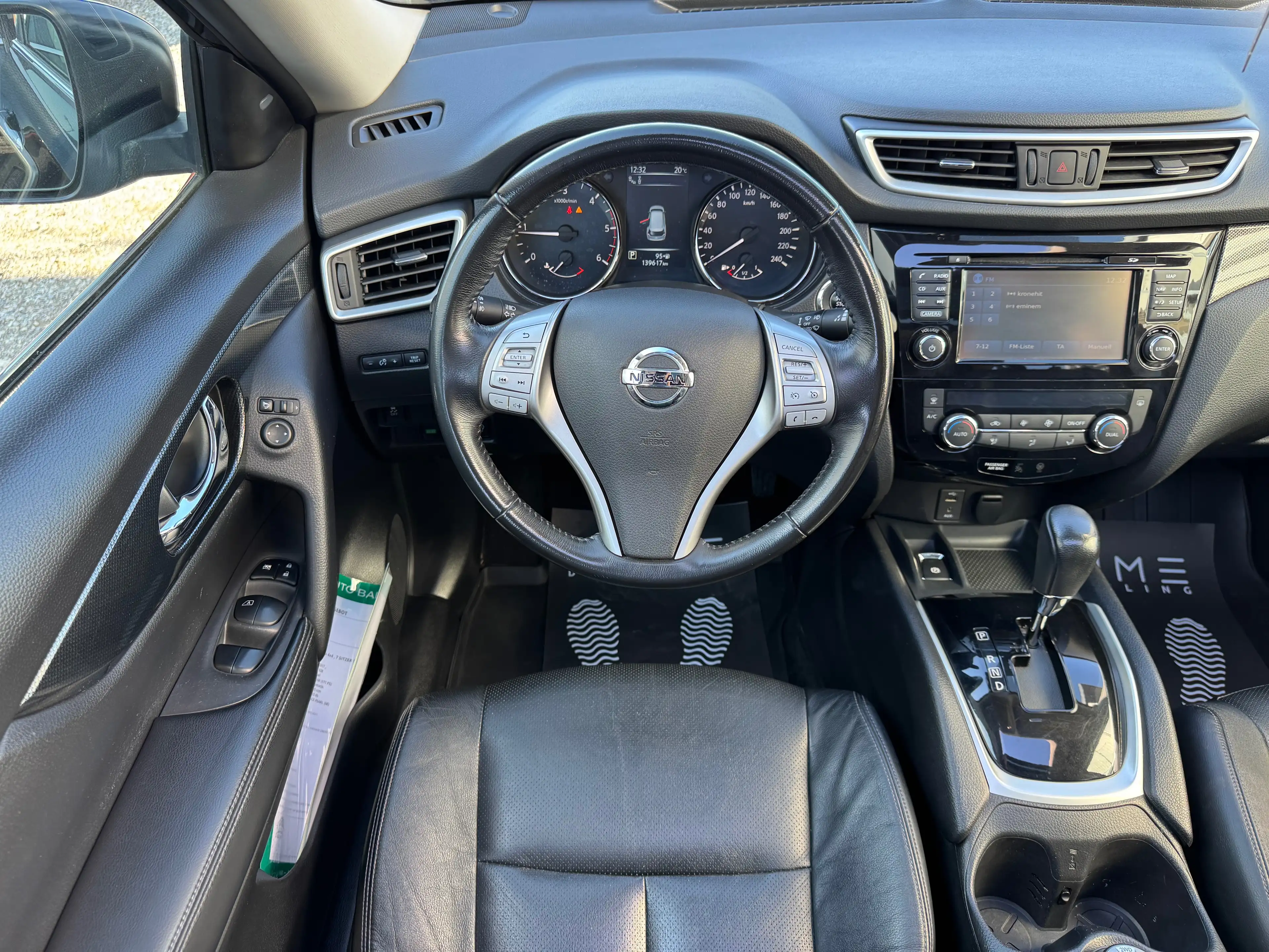 Nissan X-Trail Tekna 4x4 — photo 11