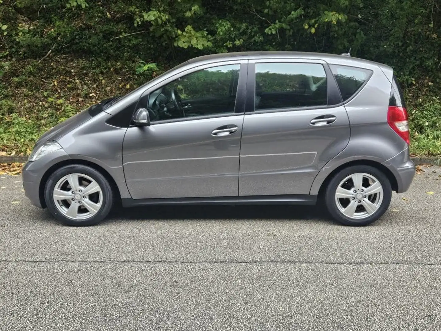 Mercedes-Benz A 180 A 180 CDI Avantgarde Edition Grijs - 2