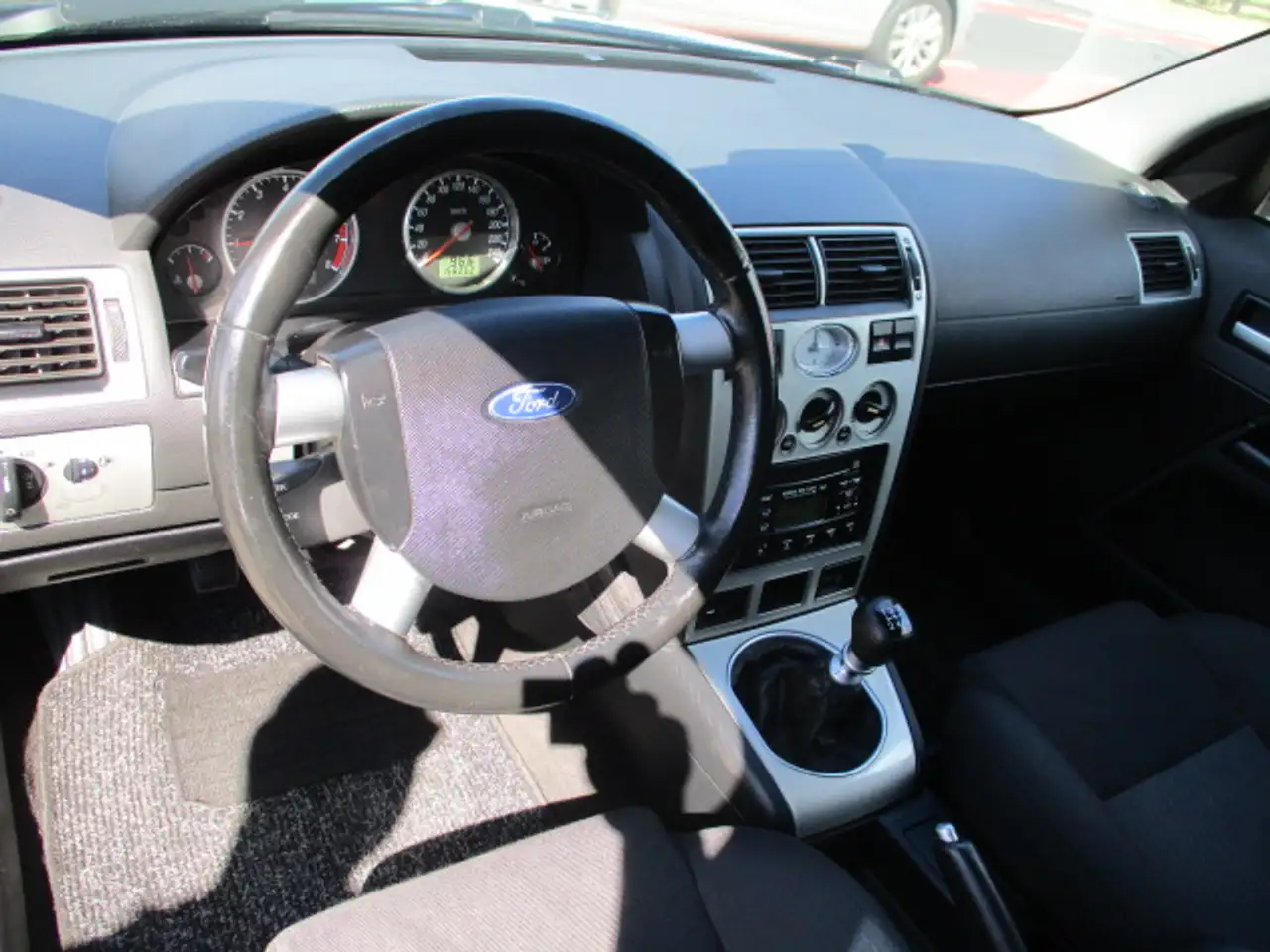 Ford Mondeo 1.8i-16V.Turnier. Grüne Plakette. Klima., foto 7