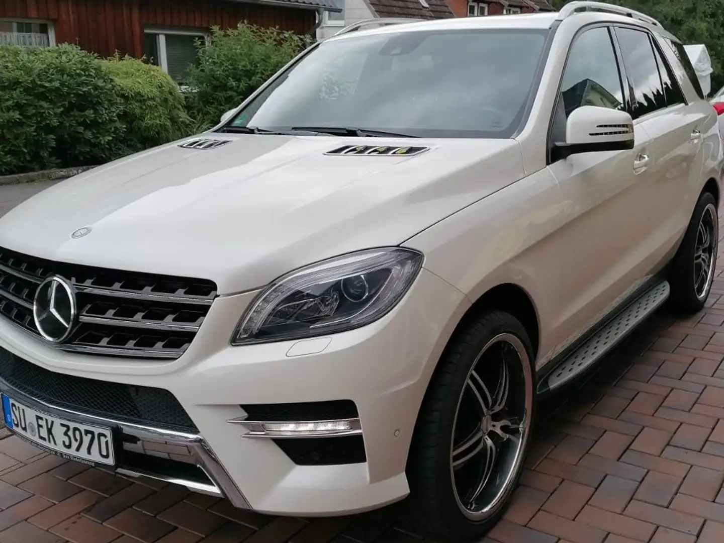 Mercedes-Benz ML 350 ML+350+BlueTEC+4MATIC+7G-TRONIC Белый - 1
