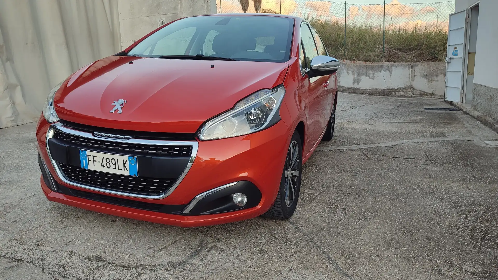 Peugeot 208 - 2