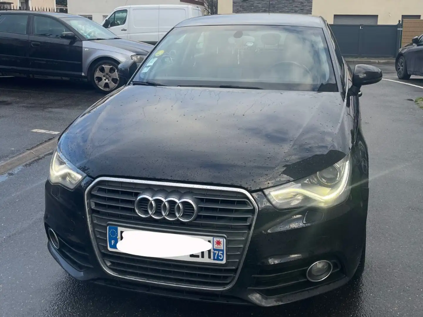 Audi A1 Sportback 1.6 TDI 90 Ambition Noir - 1