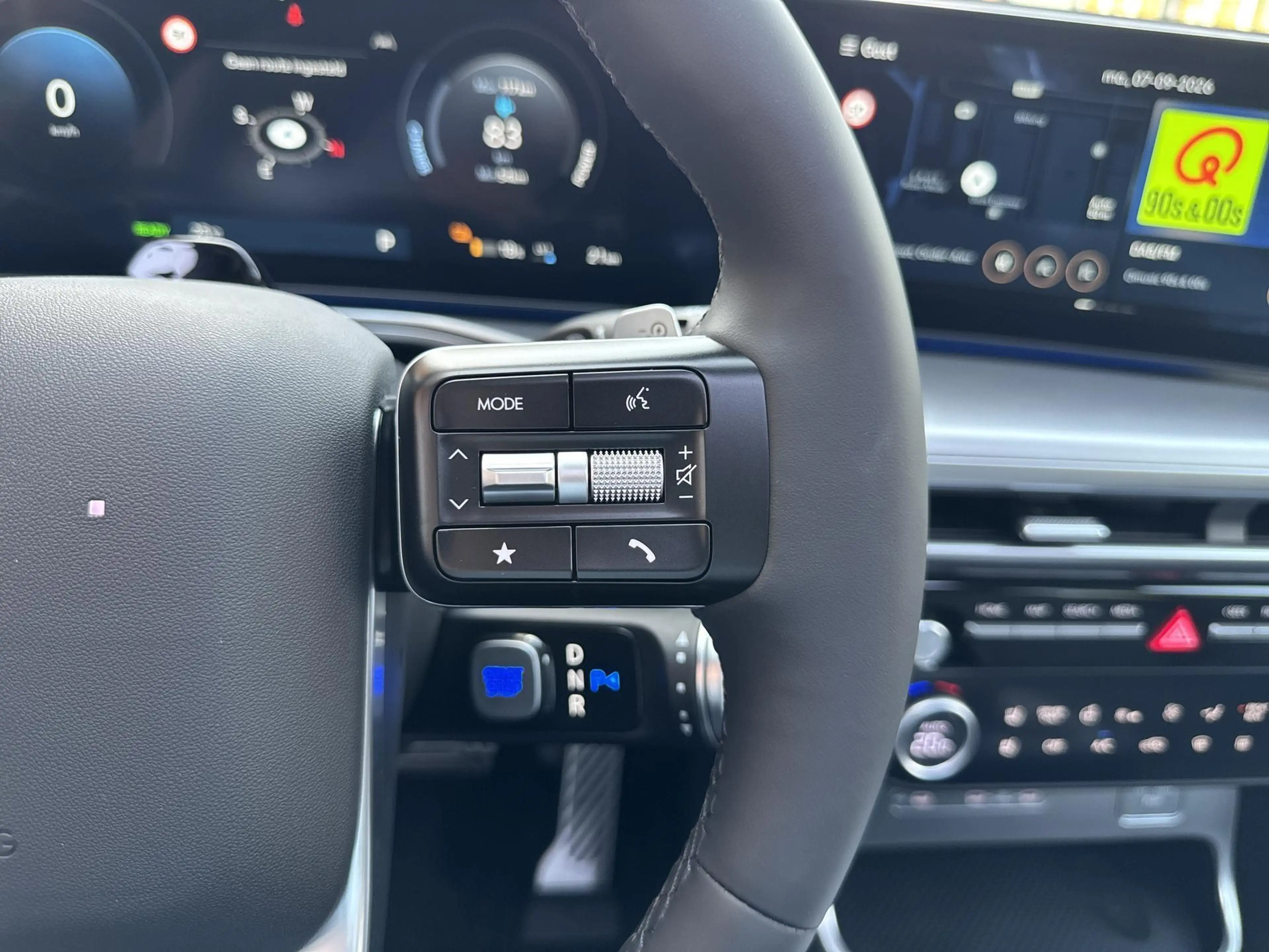 Hyundai IONIQ 9 Connect+ 7p. 110.3 kWh | Achteruitrijcamera | Acti — photo 13