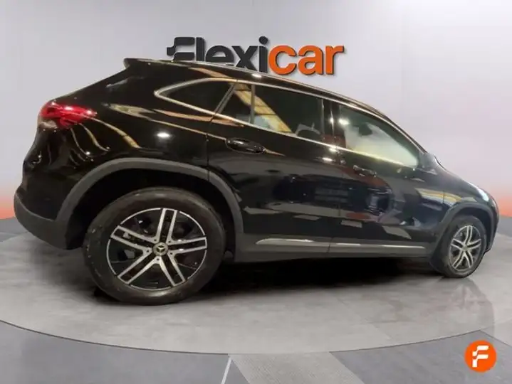 Mercedes-Benz GLA 2023, foto 4