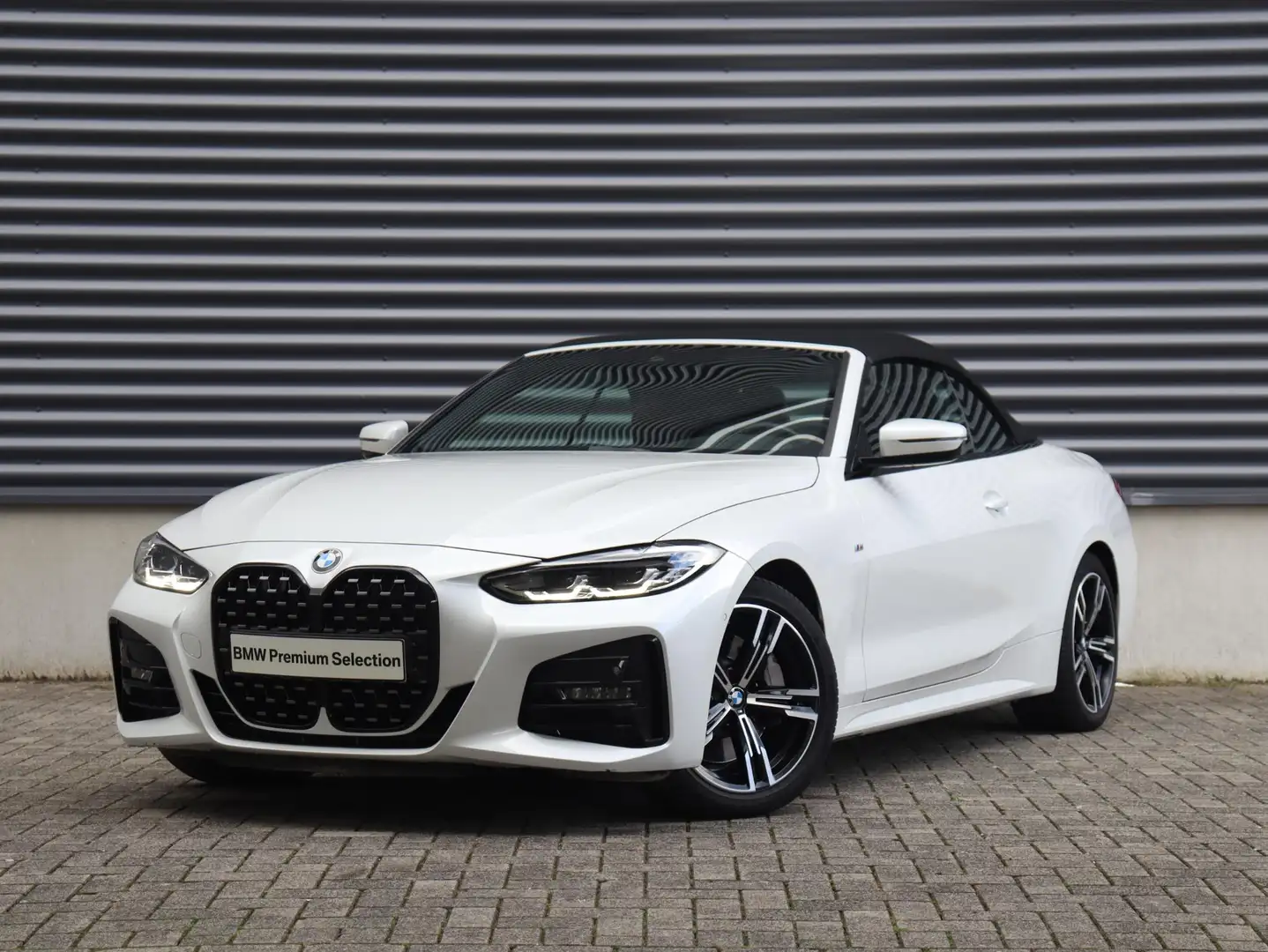 BMW 430 4-serie Cabrio 430i | High Executive | M Sportpakk Wit - 2