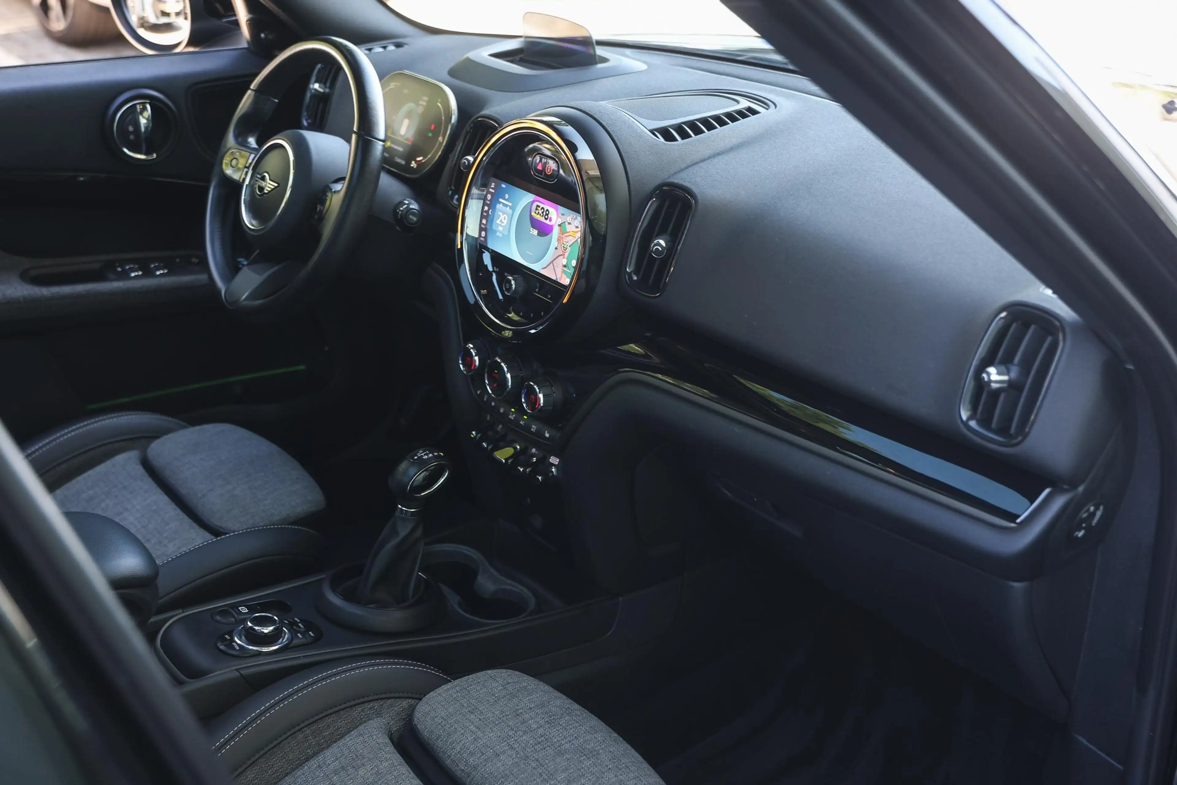 MINI Cooper SE Countryman ALL4 Automaat / Panoramadak / Comfortstoelen / Ach — photo 11