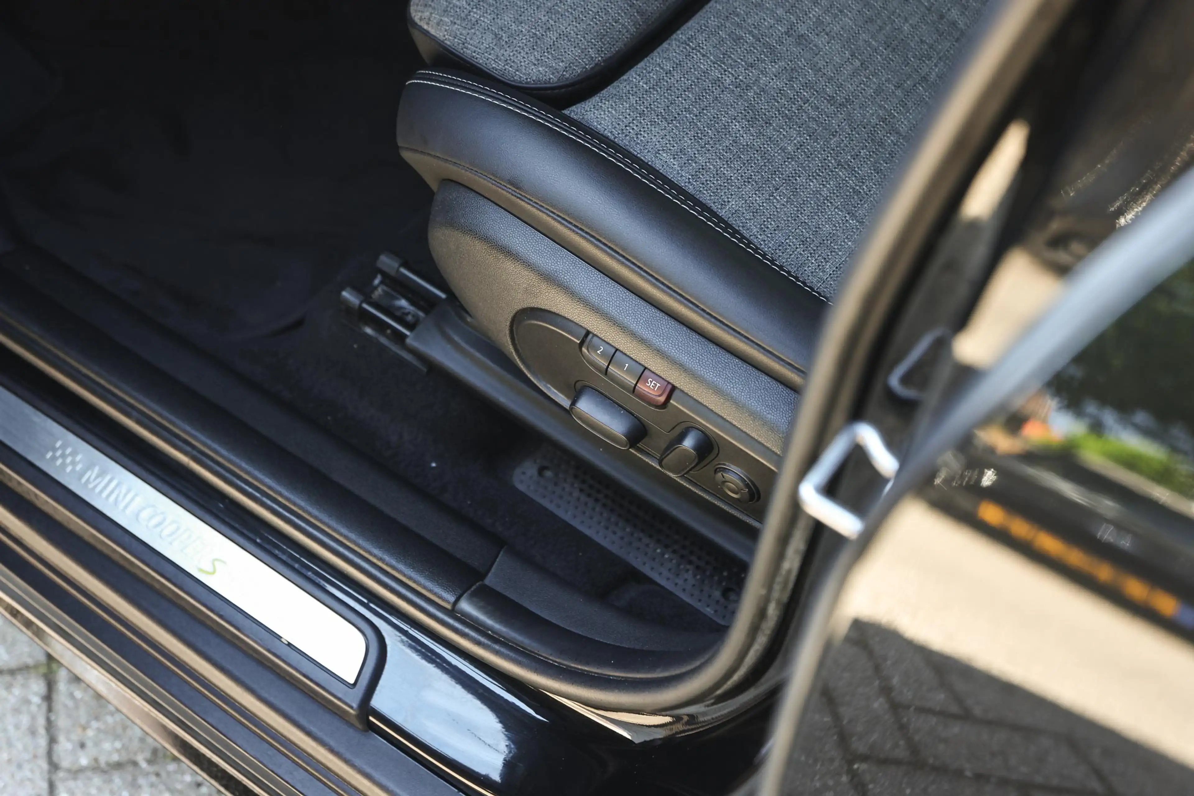 MINI Cooper SE Countryman ALL4 Automaat / Panoramadak / Comfortstoelen / Ach — photo 14