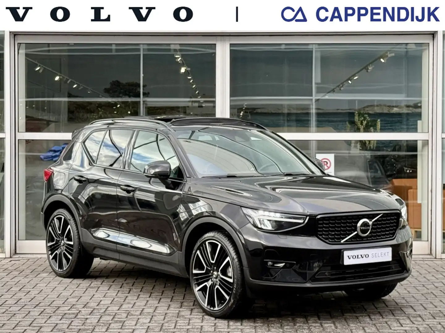Volvo XC40 T5 262PK Recharge Ultra Dark| FULL Options ! Schwarz - 1