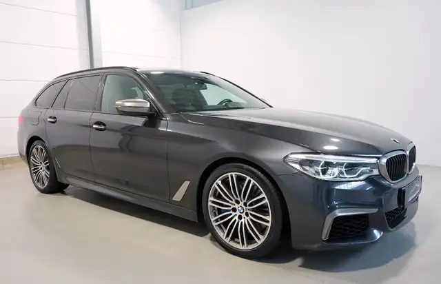 BMW 550 d xDrive Touring *PANO*HUD*KAMERA*