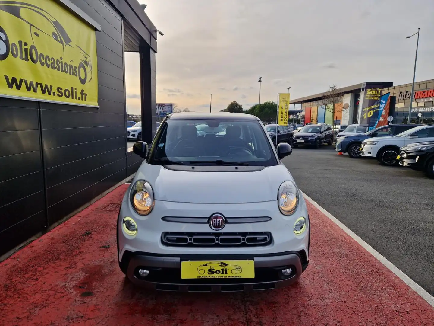 Fiat 500 Fiat 500L 1.6 Multijet 16V - 120 S\u0026S  Lounge Blanc - 2